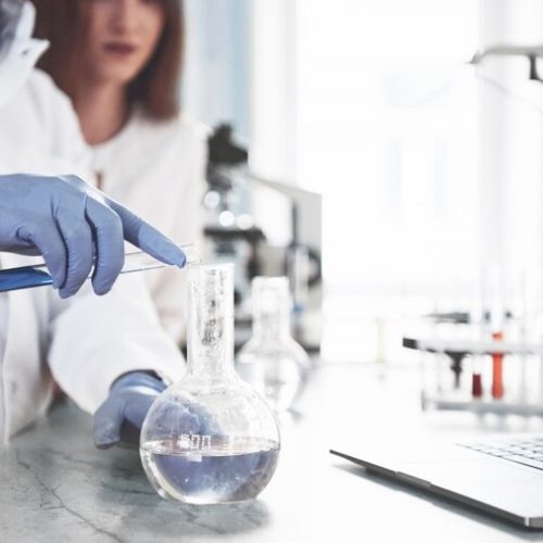 scientists-working-laboratory_14